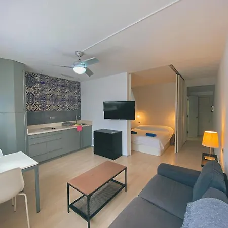 Triana Center Apartamento *