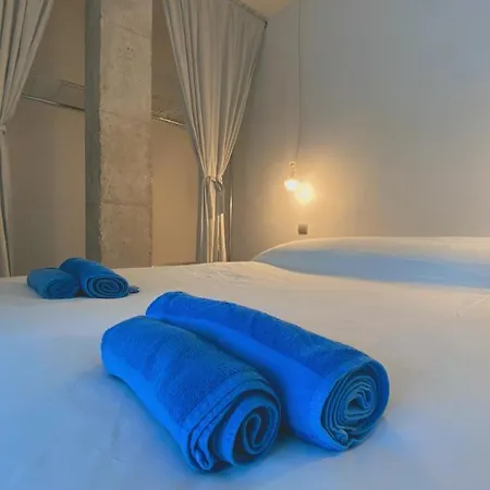 Triana Center Apartamento *